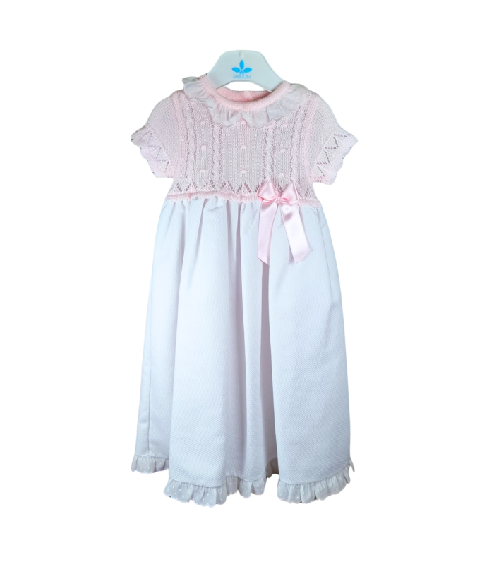 Faldón Largo de Piqué | Un elegante vestido con faldón largo para b...